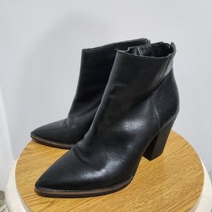 Lucky brand leather pointed boots size 5